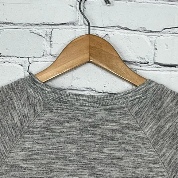 Athleta Sweatshirt Criss Cross Sweatshirt Womens Size XS Gray Casual Gym Yoga - Picture 4 of 12